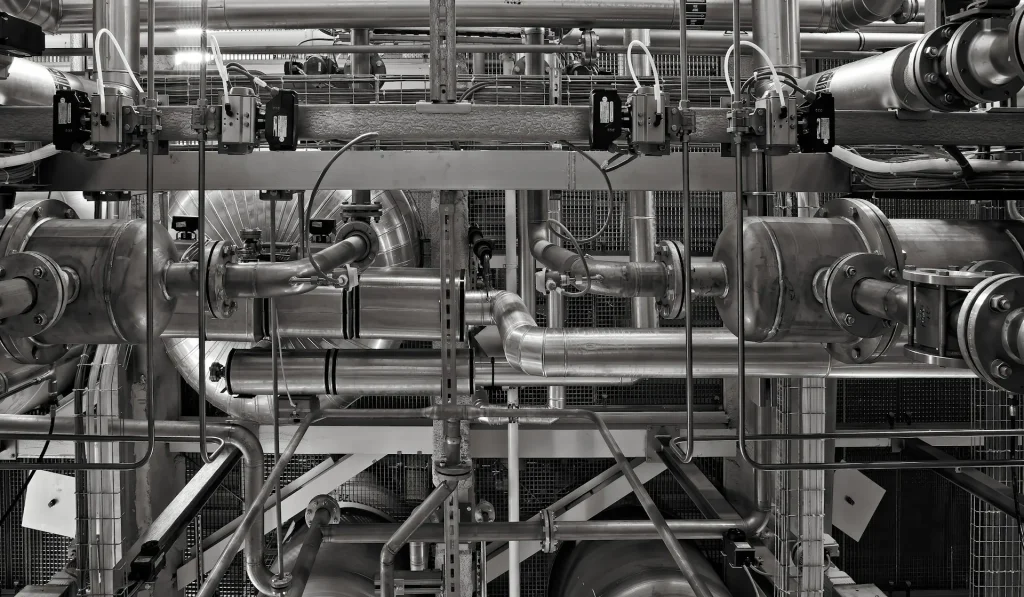 Unutrašnjost industrijske mašine sa zupčanicima